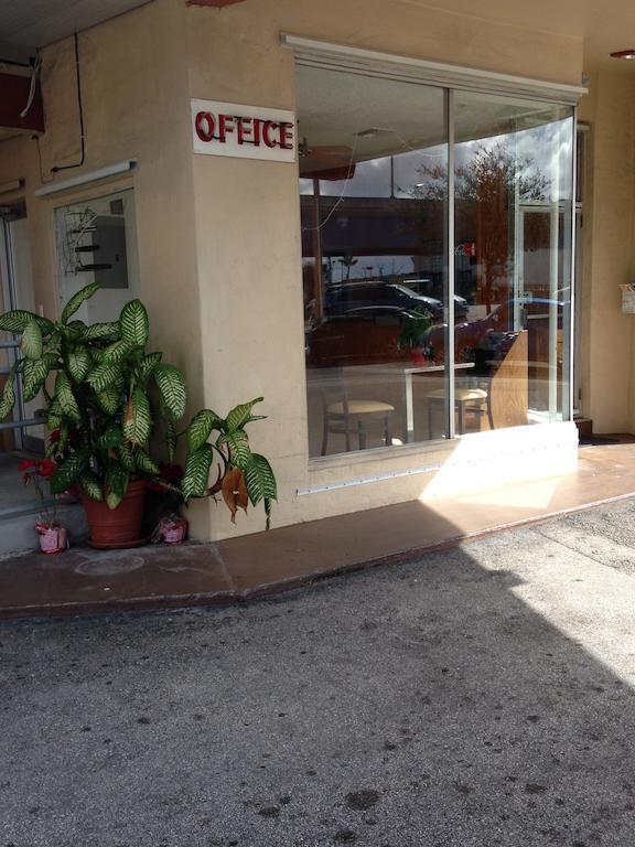 Palacio Inn Motel Miami Springs Bagian luar foto